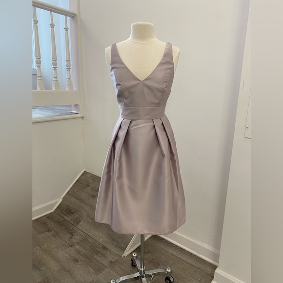 NEW - DESSY GROUP ALFRED SUNG - D768 DRESS - TAUPE - SIZE 10 - Picture 4 of 5